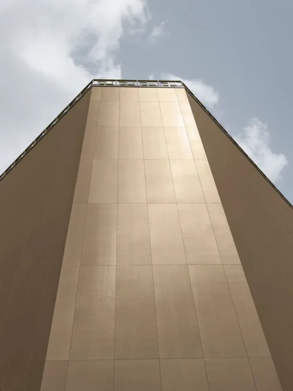 laminam-filo-oro-01.webp